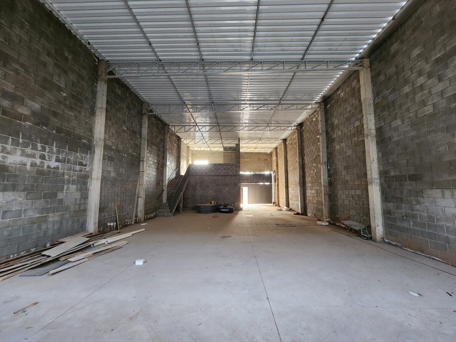 Galpão / Barracão para aluguel no Jardim Santa Alice: 