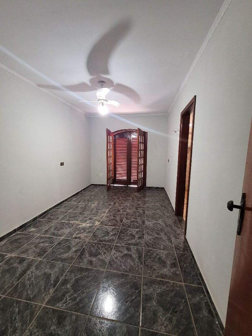 Casa para aluguel no Jardim Vista Alegre: 