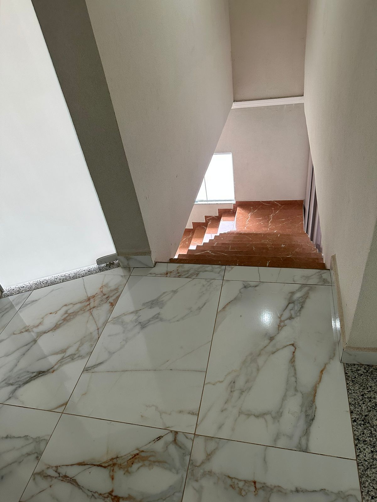 Casa para aluguel no Jardim Aranha Oliveira: 