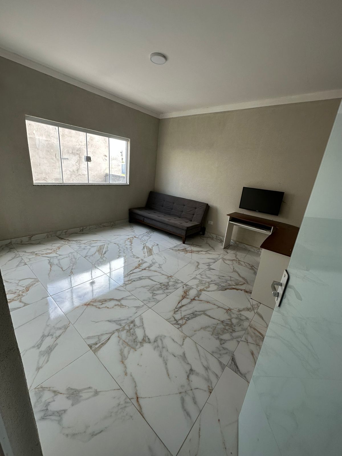 Casa para aluguel no Jardim Aranha Oliveira: 