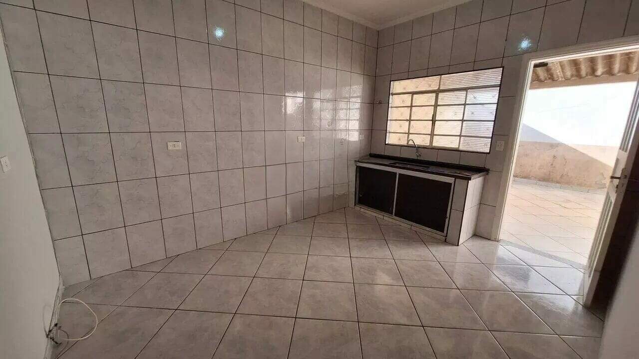 Casa para aluguel no Brieds: 