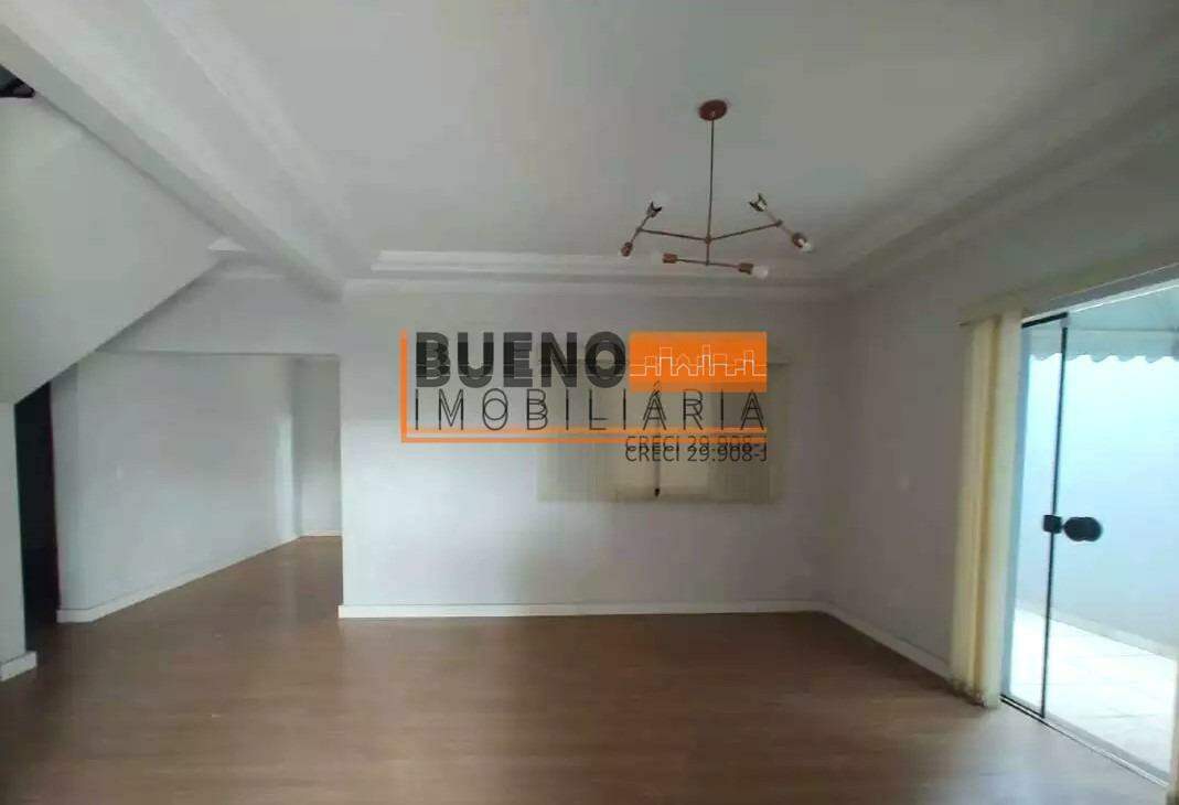 Sobrado para aluguel no Jardim São Francisco: 