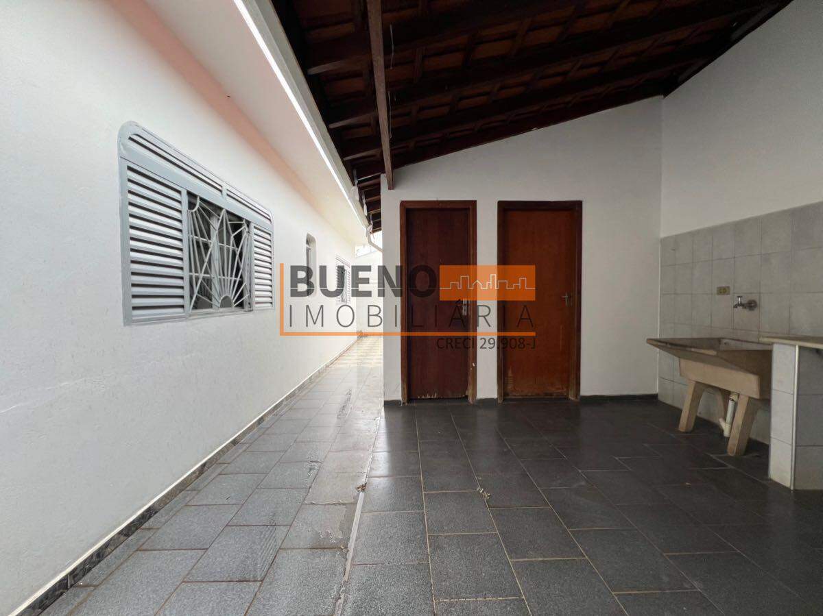 Casa para aluguel no Vila Bertini: 