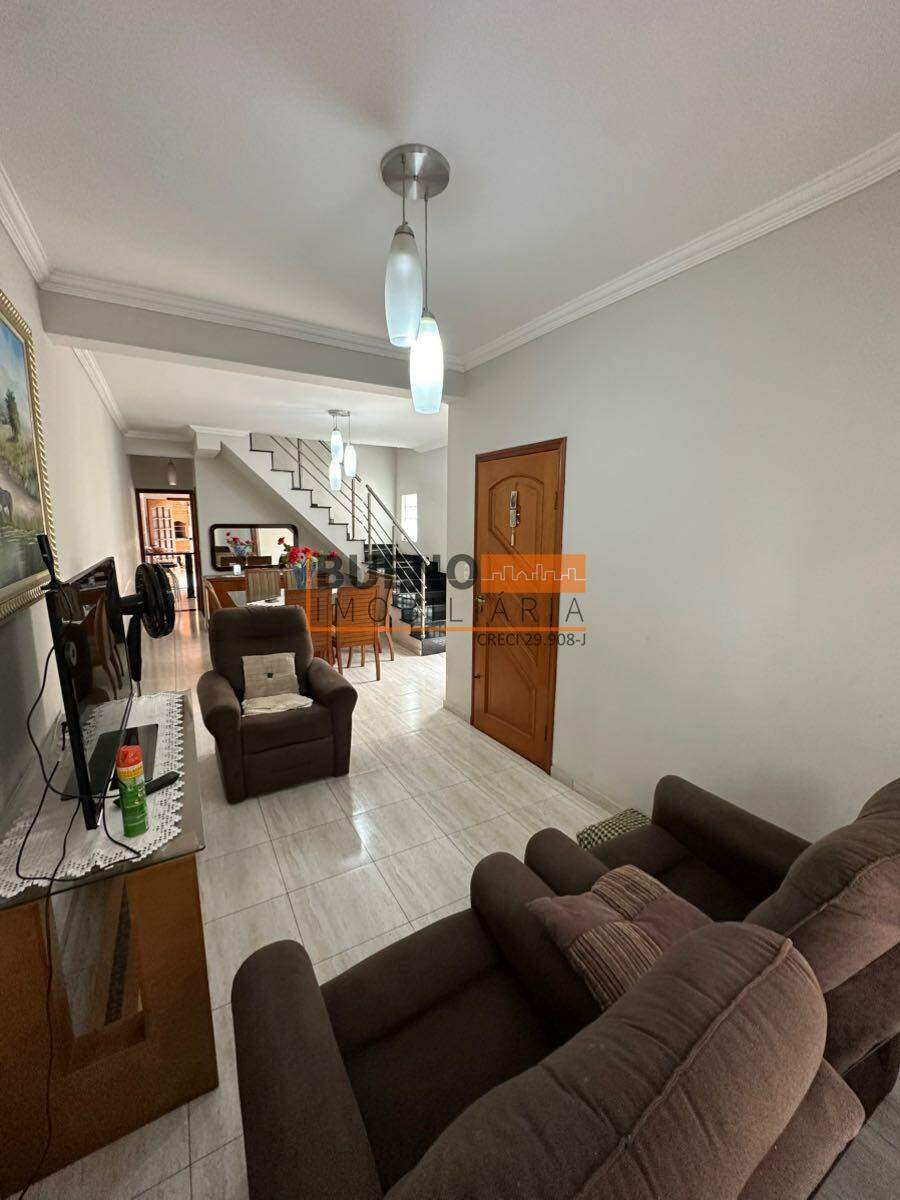 Sobrado à venda no Residencial Horto Florestal Jacyra I: 