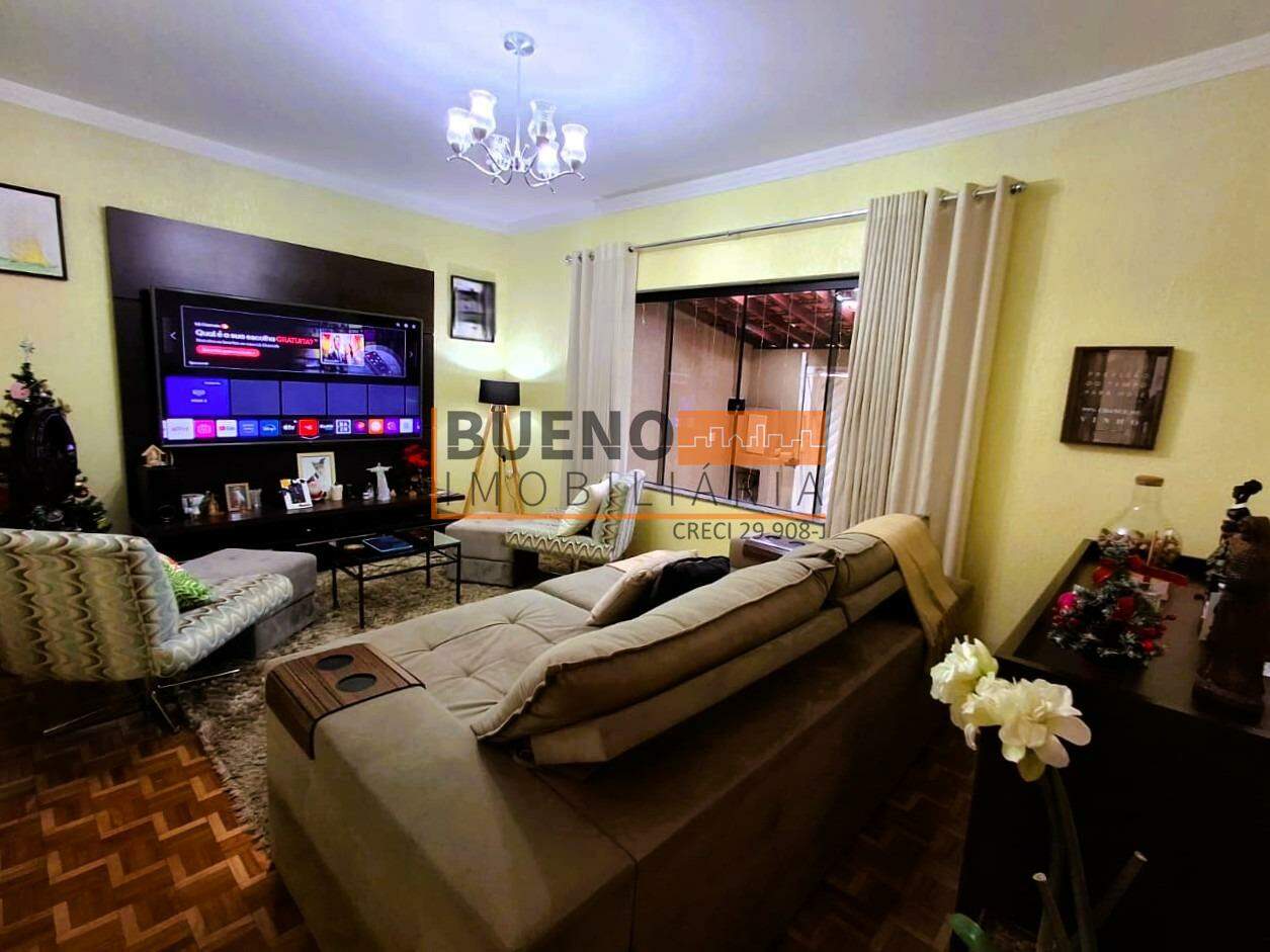 Casa à venda no Jardim São Francisco: 