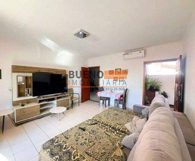 Casa para aluguel no Catharina Zanaga: 