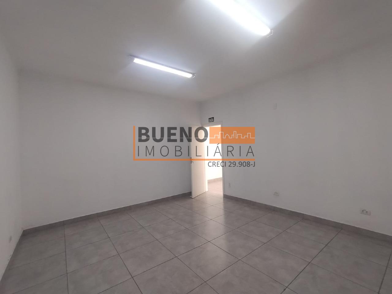 Sala para aluguel no Centro: 