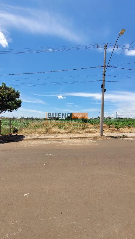 Terreno à venda no Jardim Itapuã: 