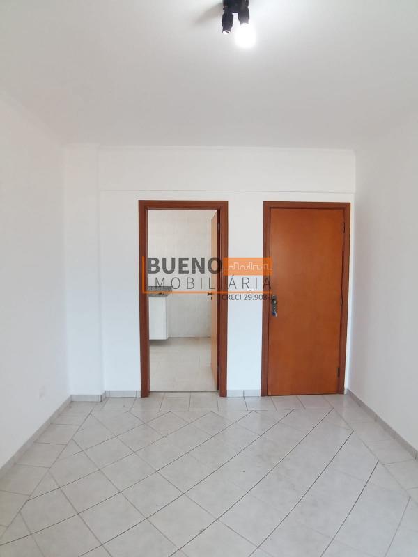 Apartamento à venda no Catharina Zanaga: 