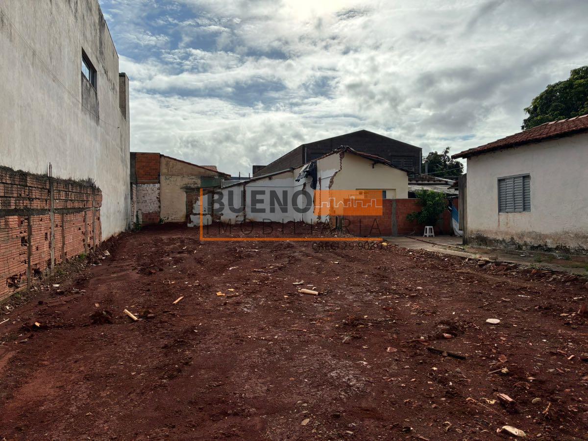 Terreno à venda no Vila Mollon IV: 