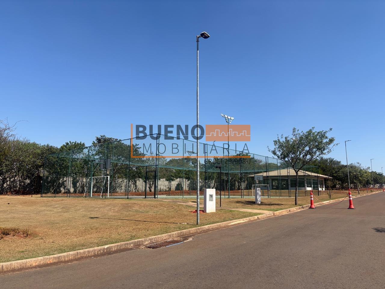 Terreno à venda no Parque Fortaleza: 