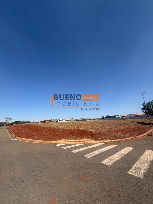 Terreno à venda no Parque Fortaleza: 