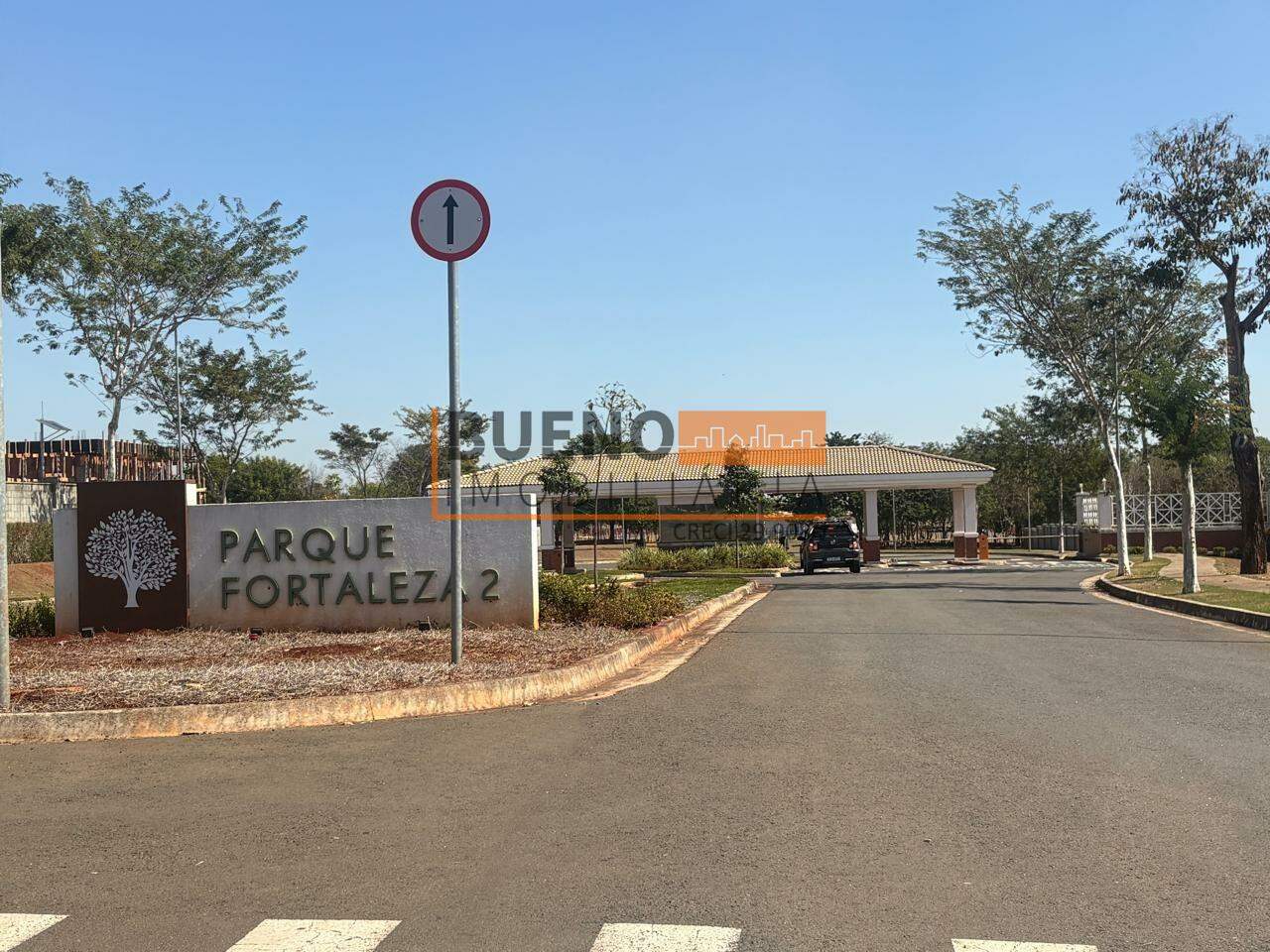 Terreno à venda no Parque Fortaleza: 