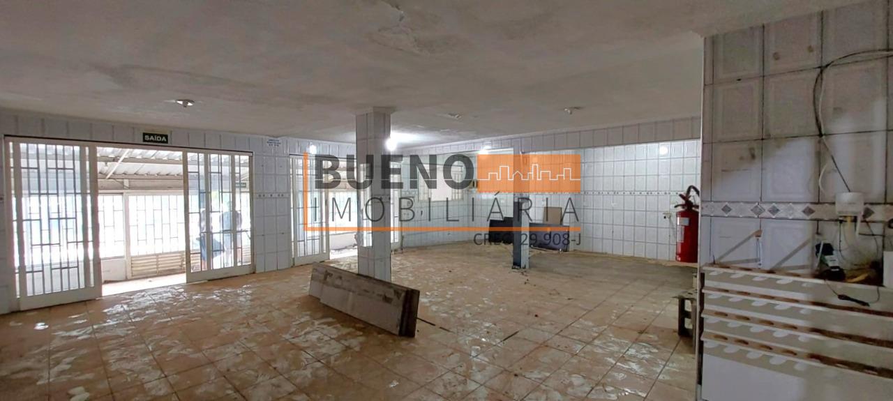 Salão para aluguel no Conjunto Habitacional Antônio Zanaga: 