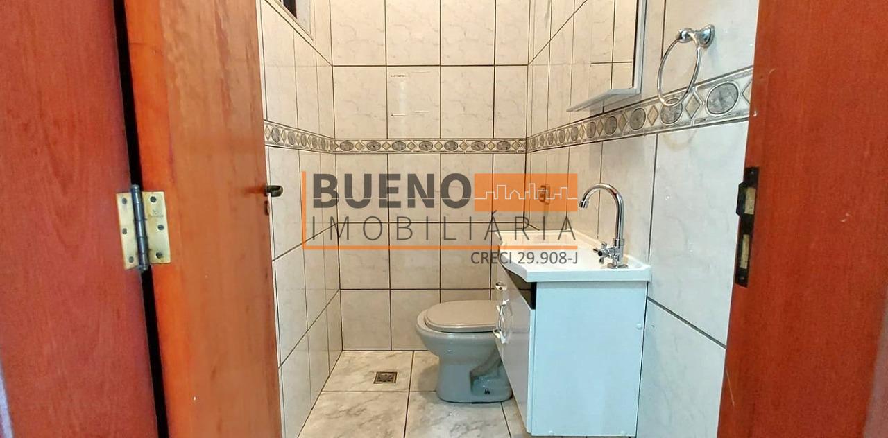 Casa para aluguel no Jardim São Roque: 