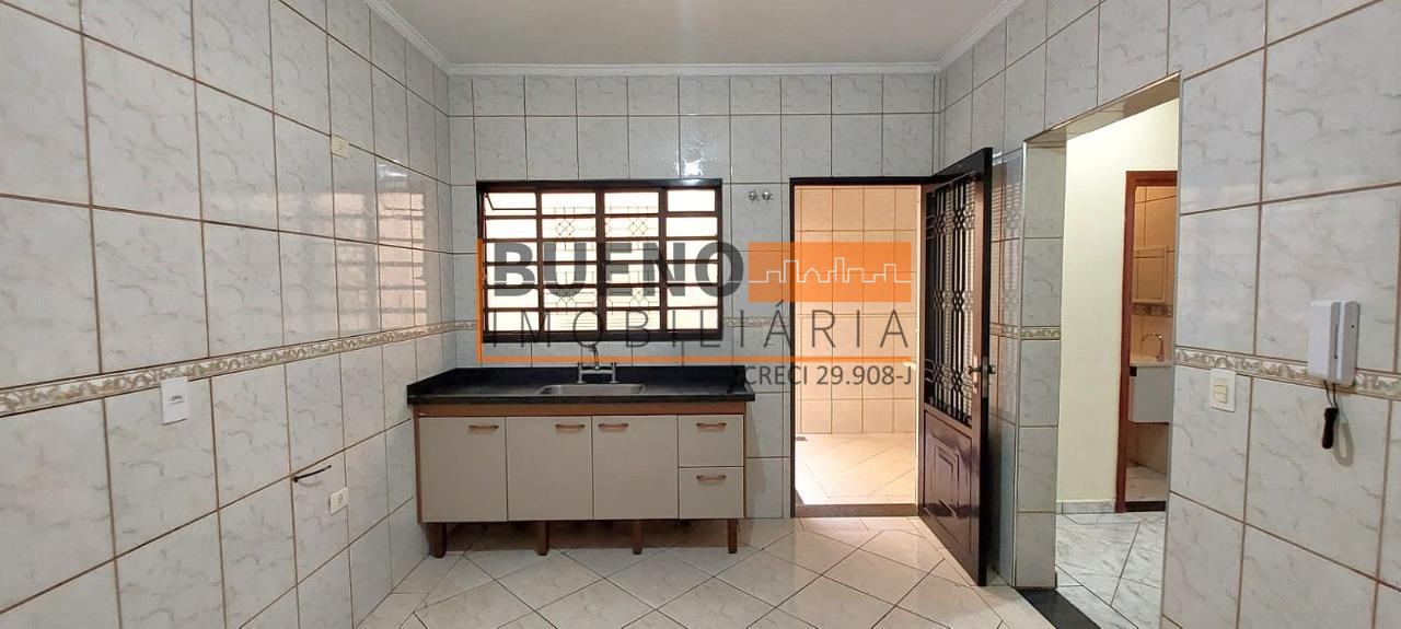 Casa para aluguel no Jardim São Roque: 