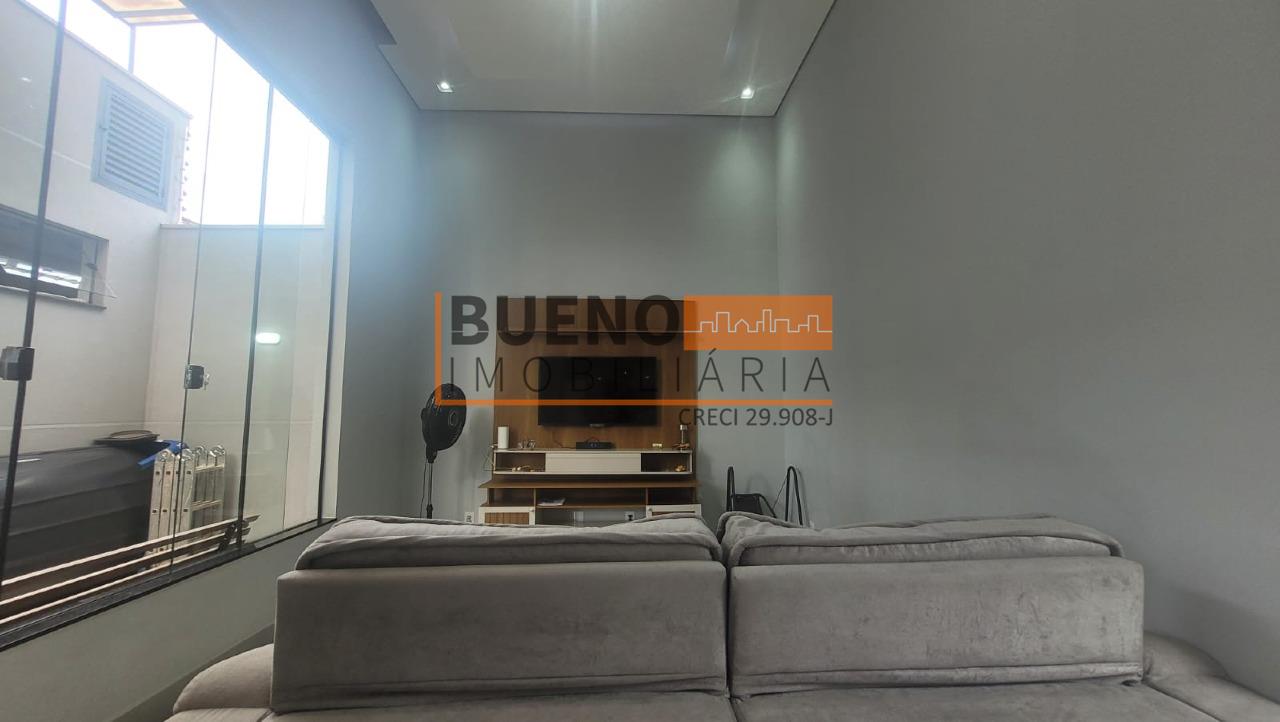 Casa à venda no Jardim Amélia: 