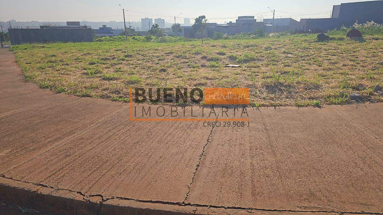 Terreno à venda no Jardim Itapuã: 