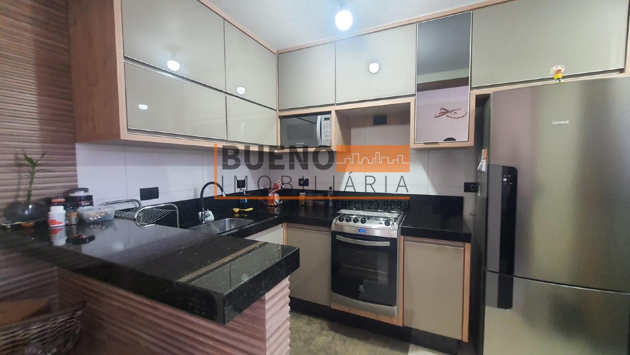Apartamento à venda no Parque Universitário: 