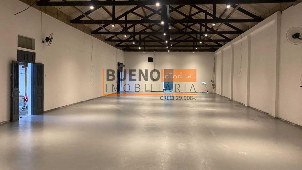 Salão à venda no Centro: 