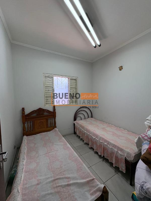 Sobrado para aluguel no Vila Grego II: 