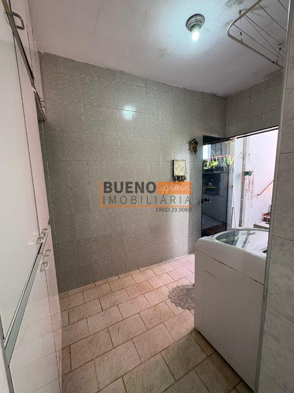 Sobrado para aluguel no Vila Grego II: 