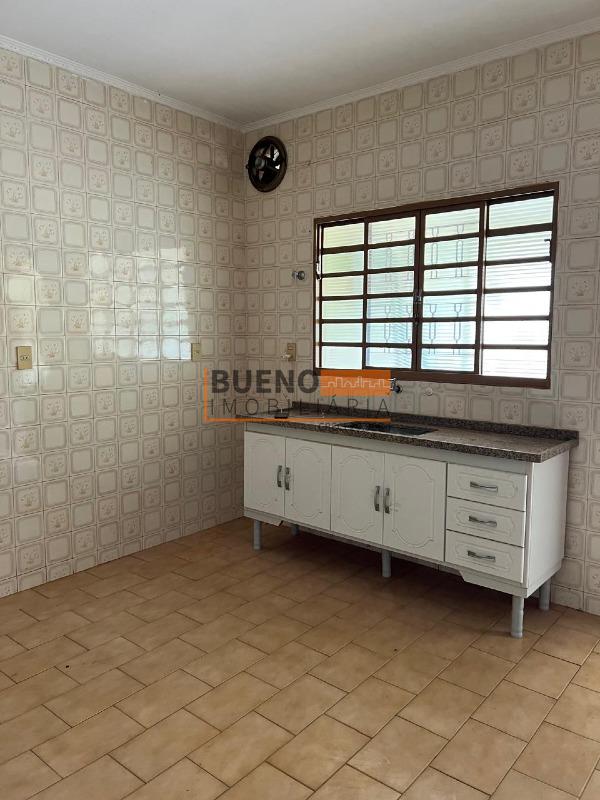 Casa para aluguel no Centro: 