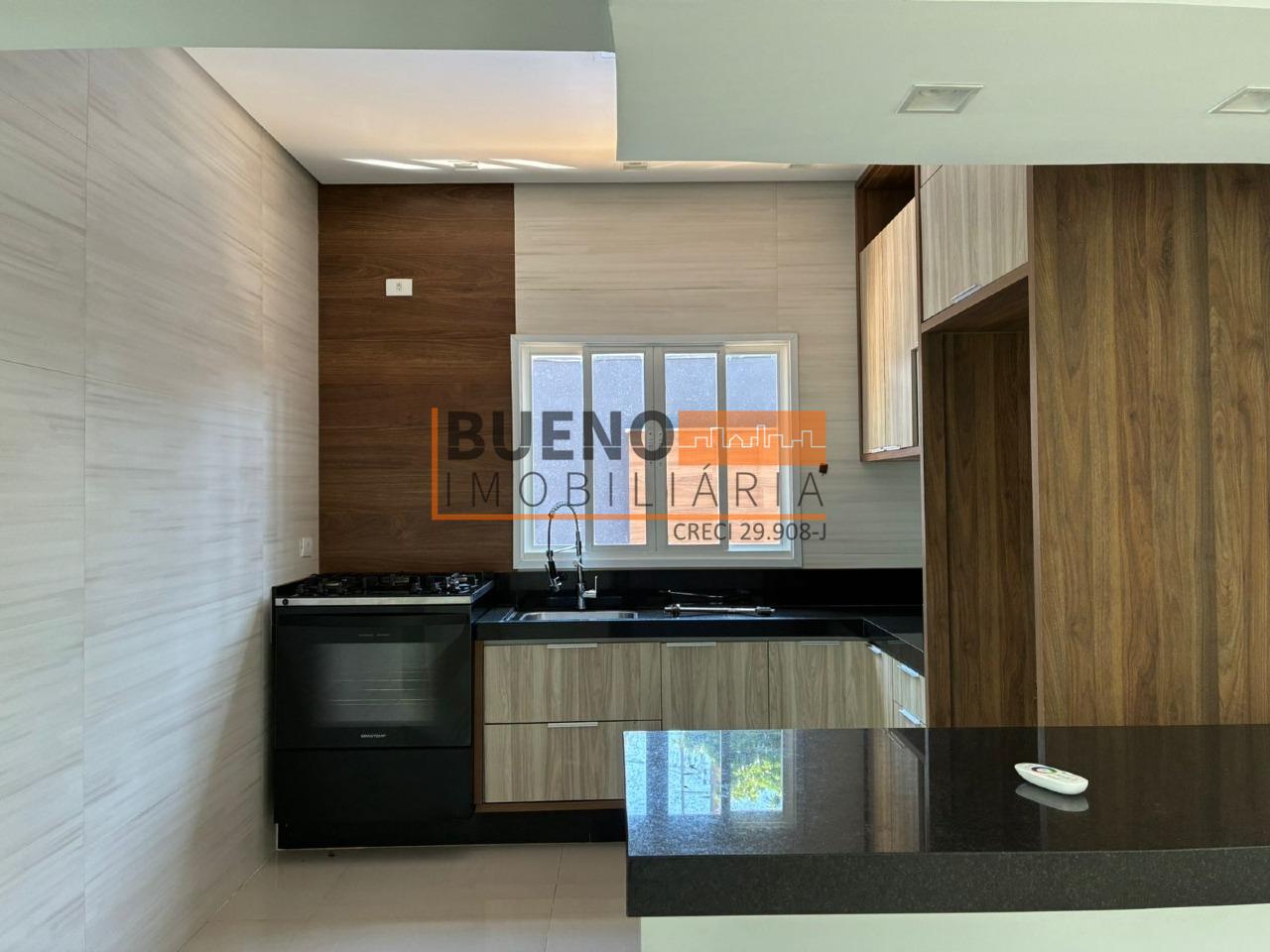 Casa para aluguel no Jardim Souza Queiroz: 