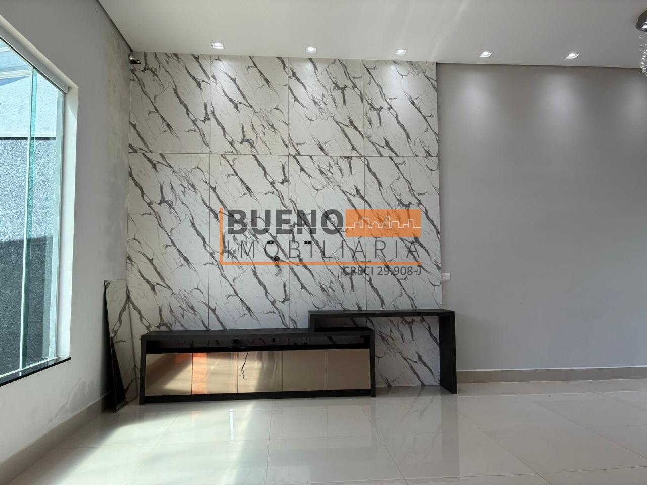 Casa para aluguel no Jardim Souza Queiroz: 