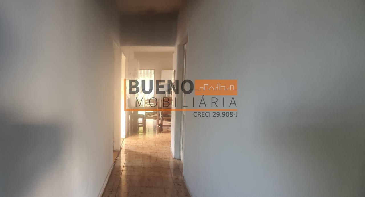 Casa à venda no Jardim Pérola: 