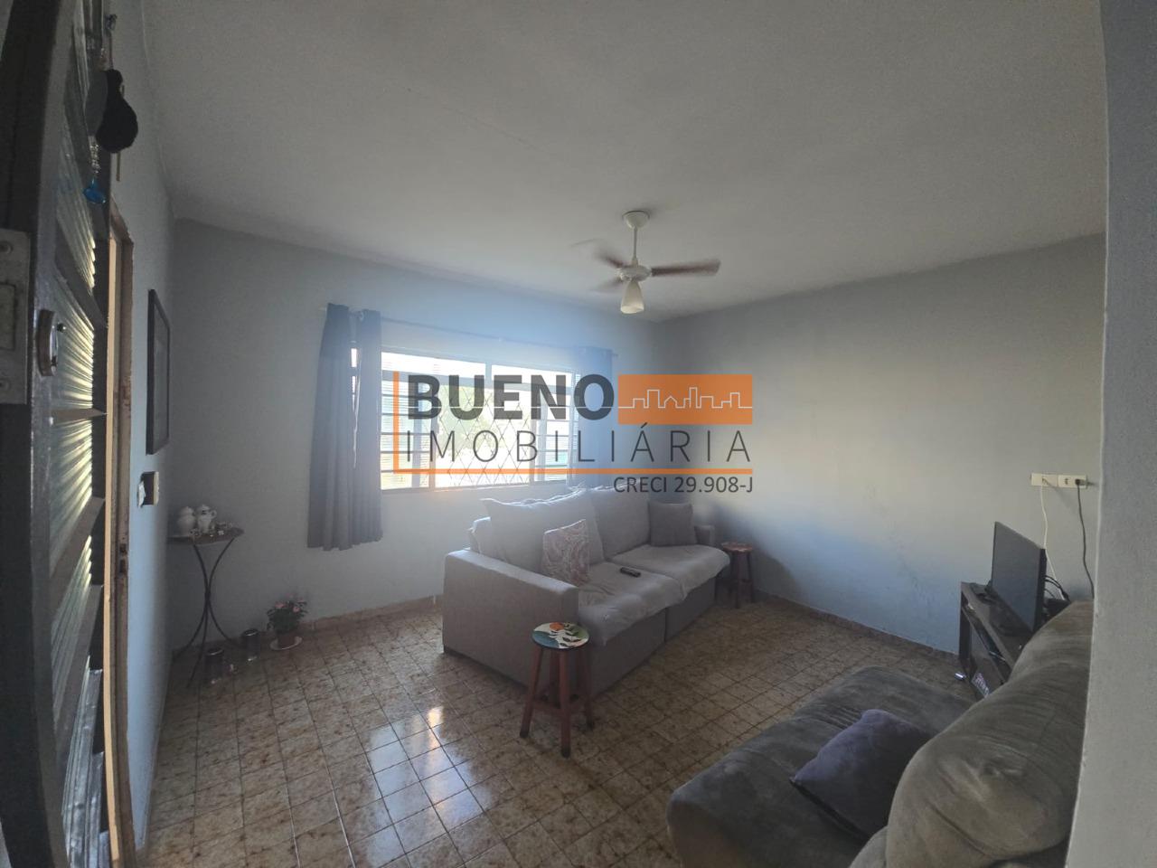 Casa à venda no Jardim Pérola: 