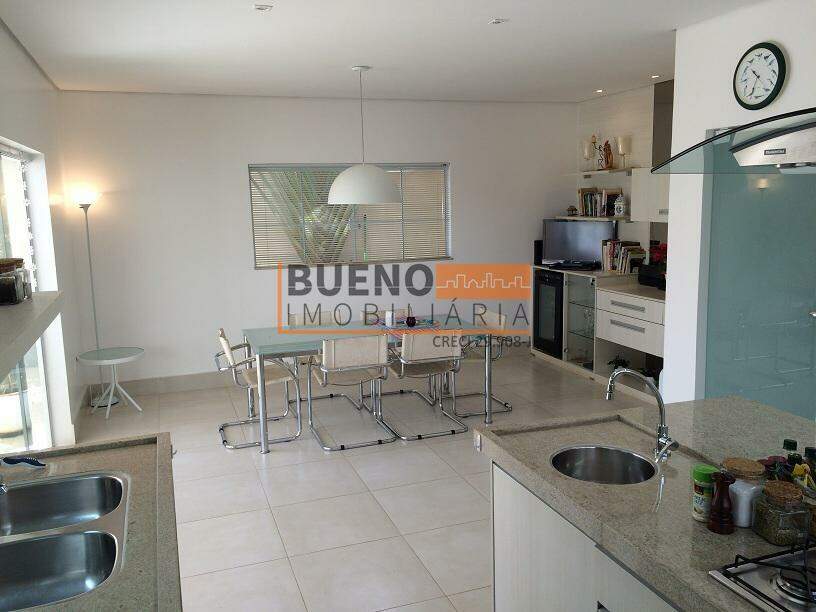 Casa em condomínio à venda no Iate Clube de Americana: 