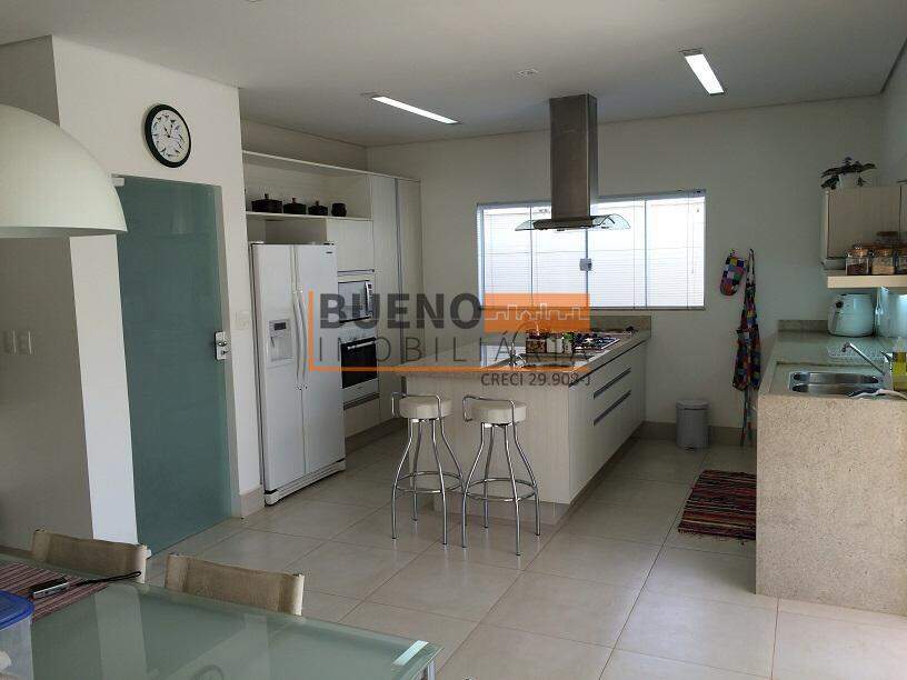 Casa em condomínio à venda no Iate Clube de Americana: 