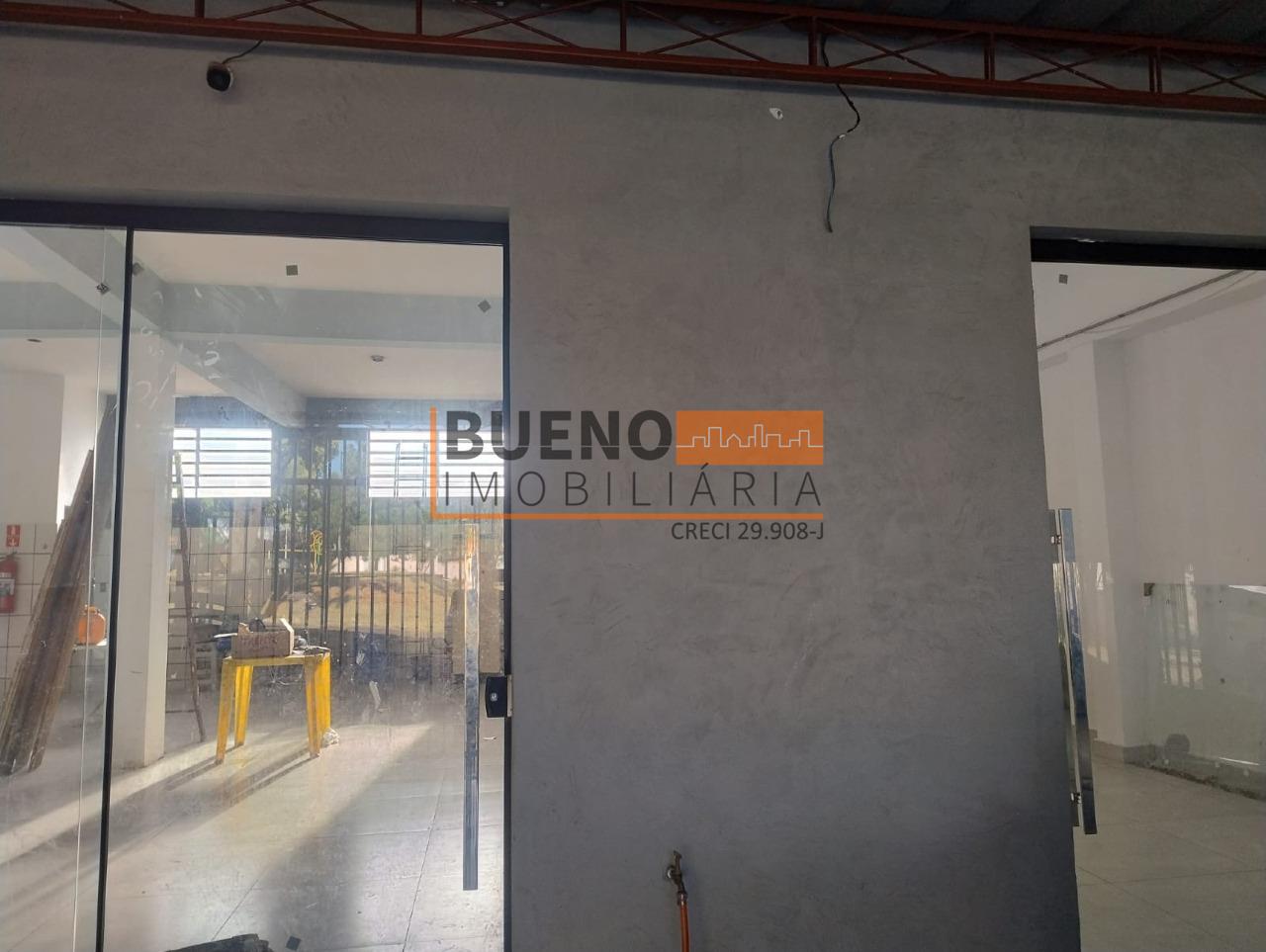 Salão para aluguel no Parque Olaria: 