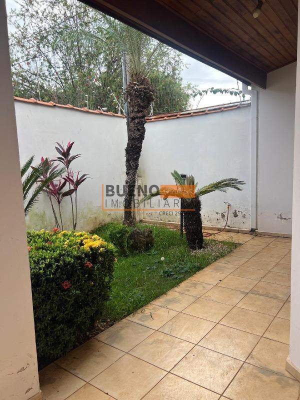 Casa para aluguel no Jardim Panambi: 