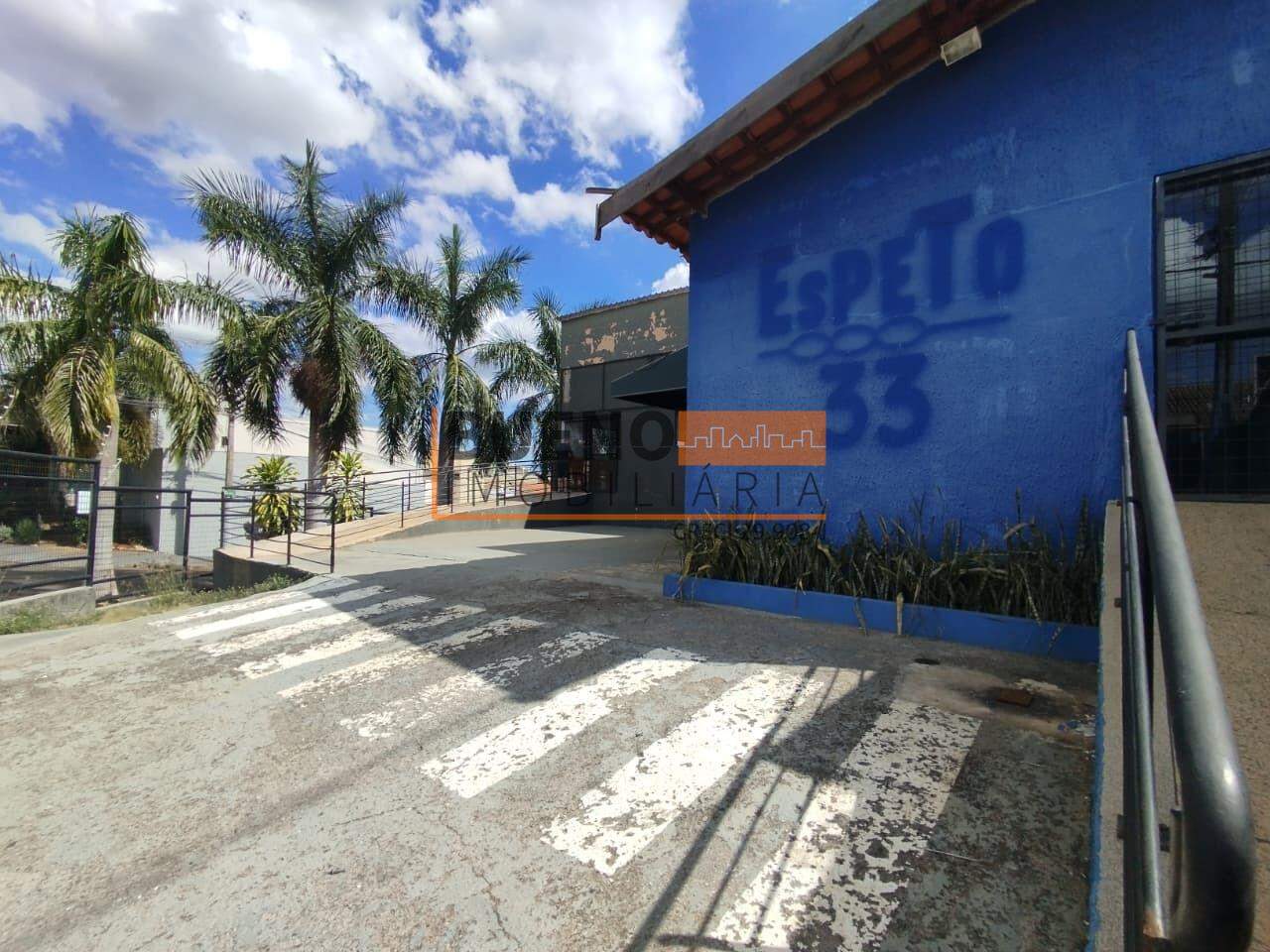 Salão para aluguel no Jardim Dona Regina: 