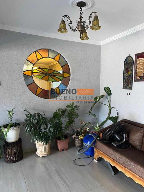 Casa à venda no Jardim Santo Antônio: 