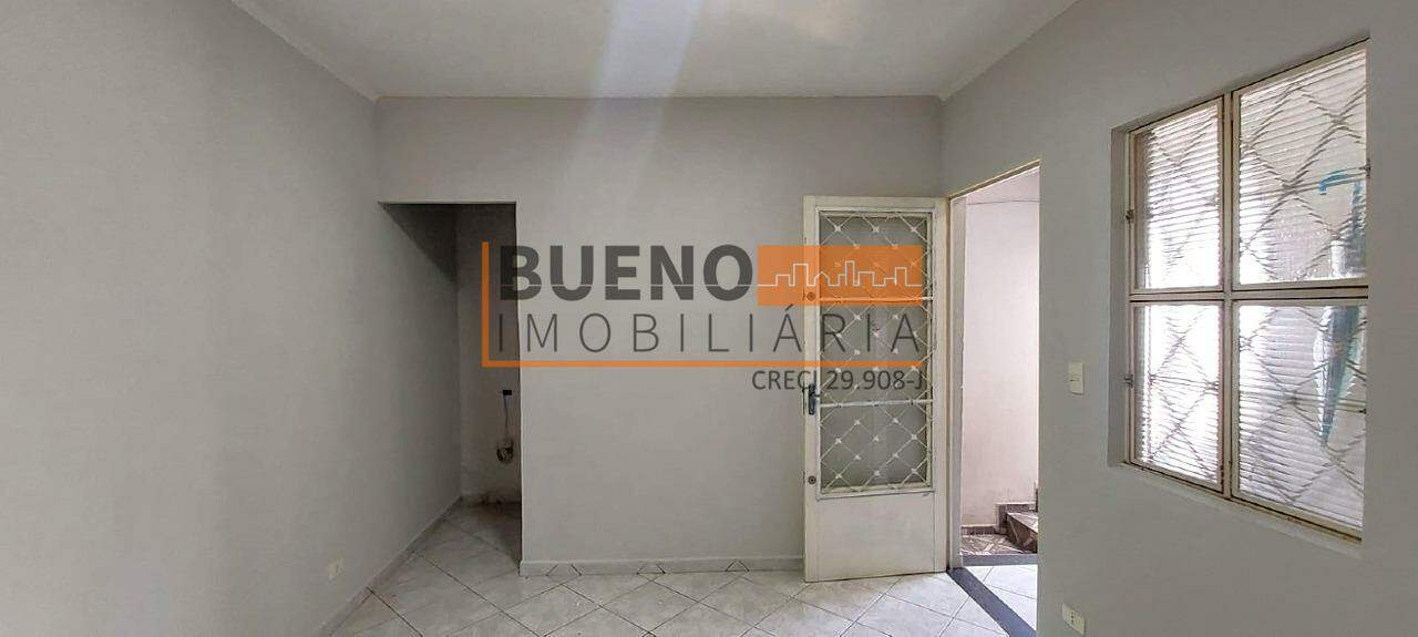 Casa comercial para aluguel no Vila Ferrarezi: 