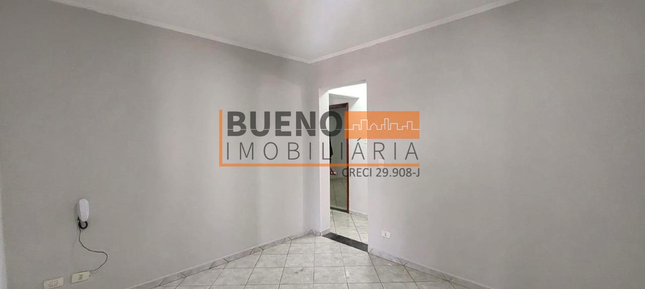 Casa comercial para aluguel no Vila Ferrarezi: 