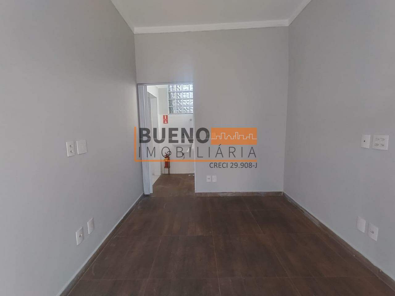 Sala para aluguel no Centro: 