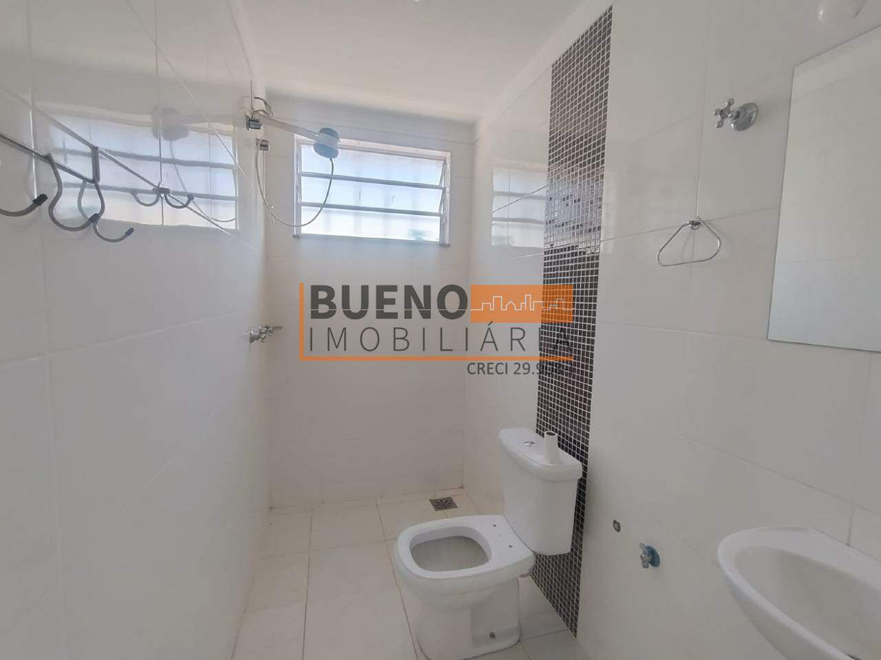 Sala para aluguel no Centro: 