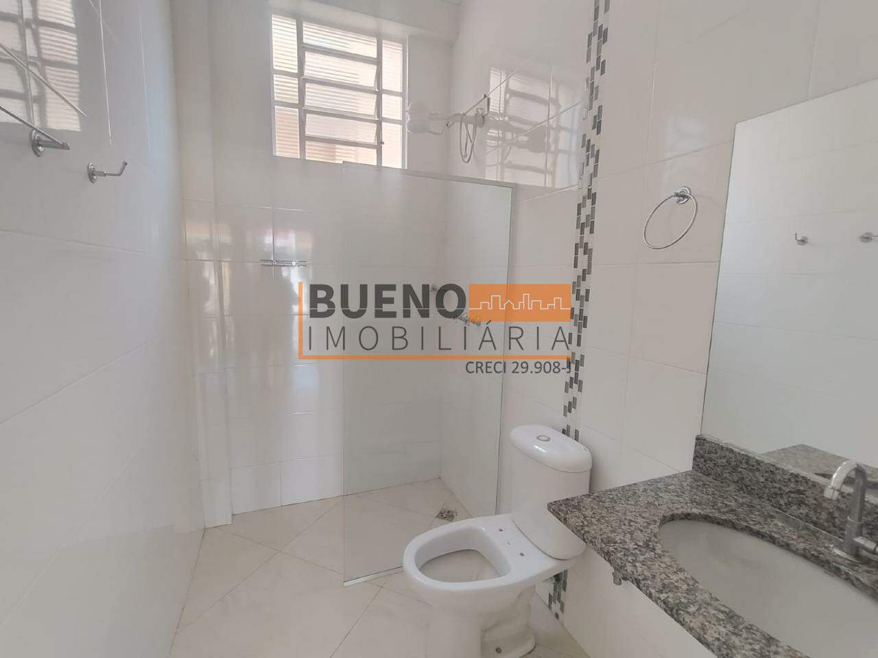 Sala para aluguel no Centro: 