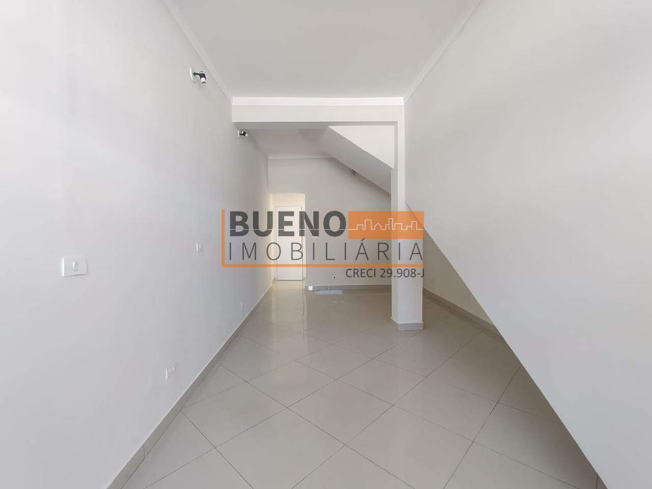 Sala para aluguel no Centro: 