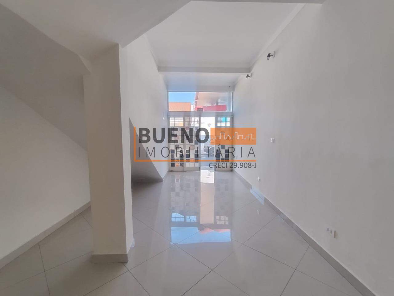 Sala para aluguel no Centro: 