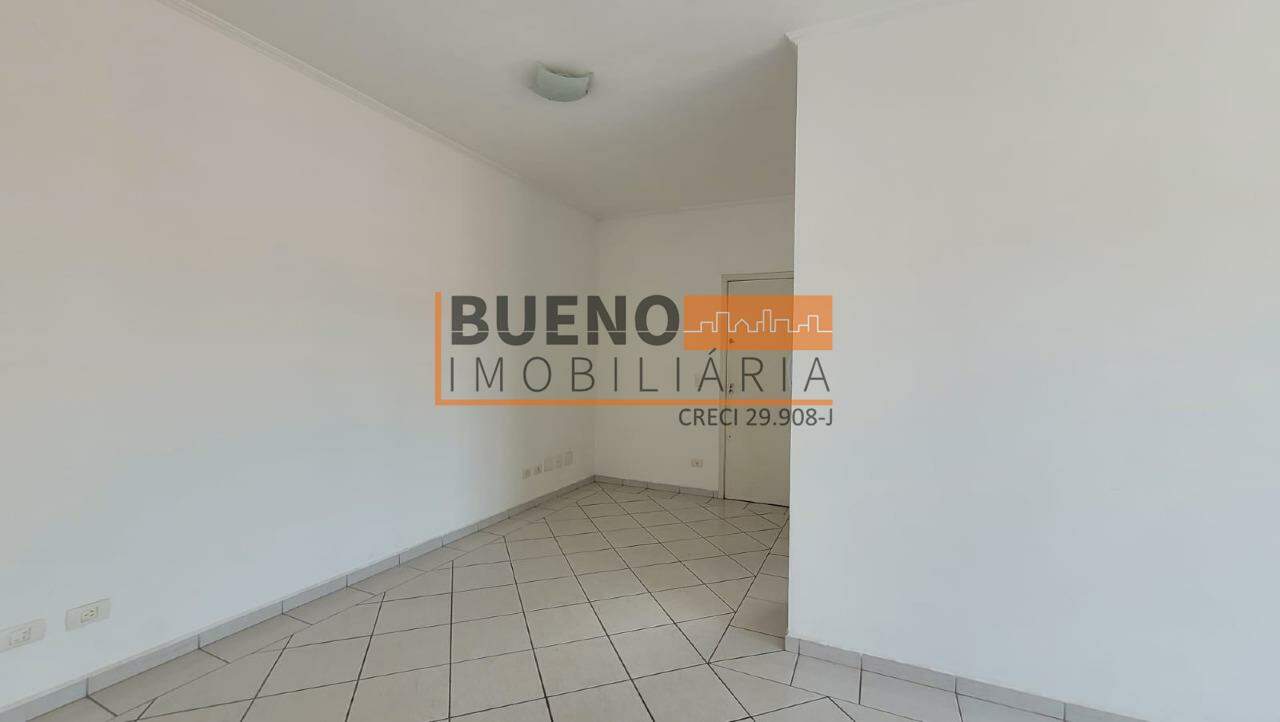 Apartamento para aluguel no Catharina Zanaga: 