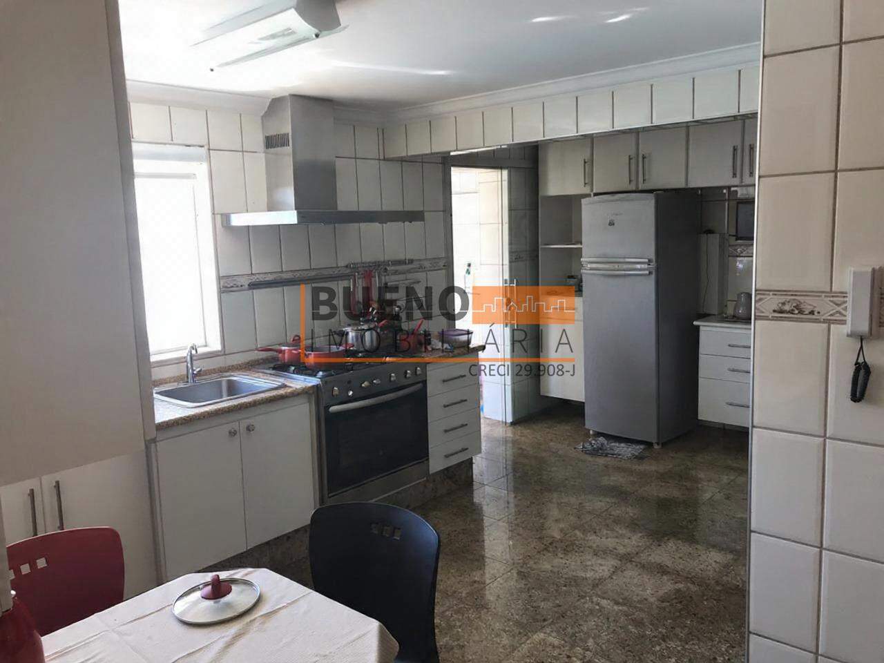 Sobrado para aluguel no Centro: 