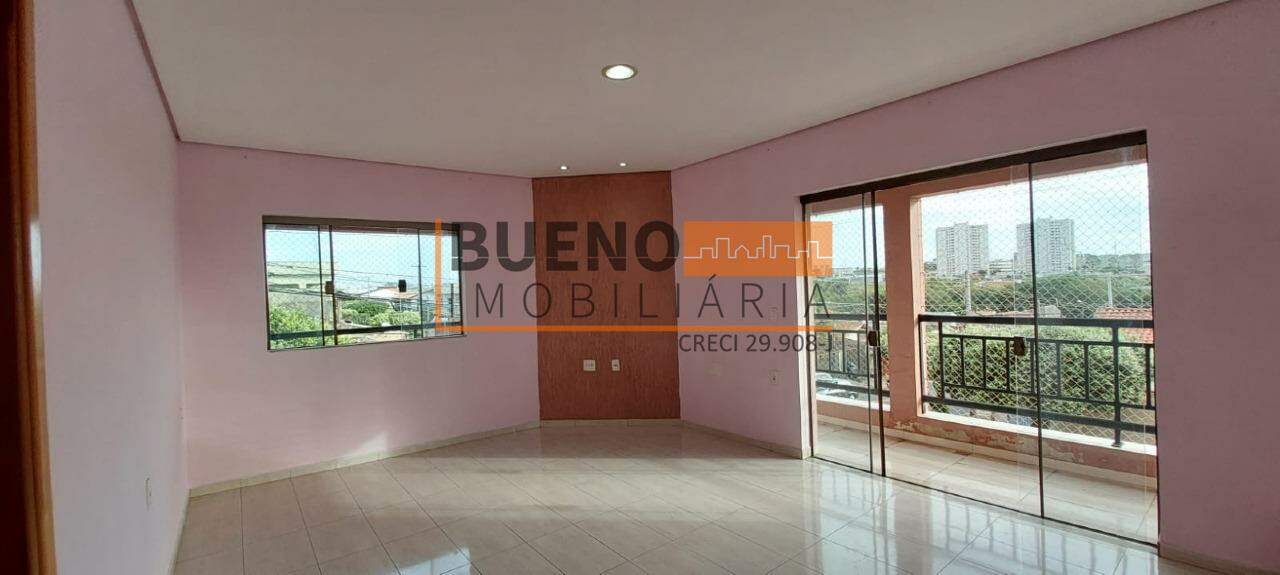 Casa para aluguel no Jardim Esmeralda: 