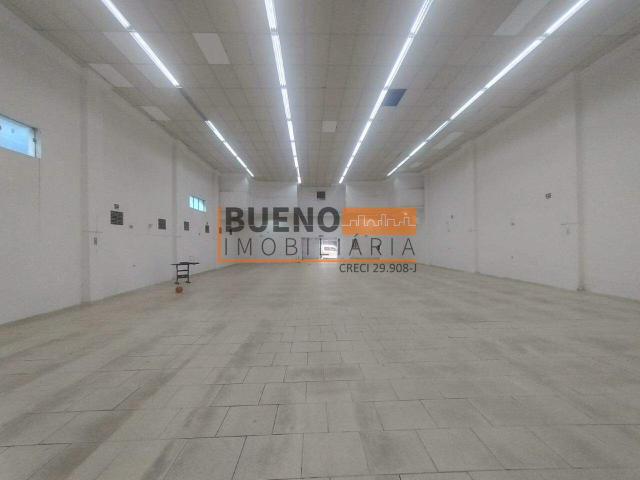Salão para aluguel no Centro: 