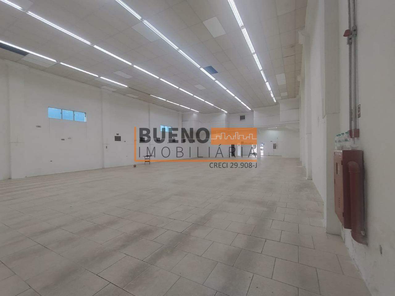 Salão para aluguel no Centro: 
