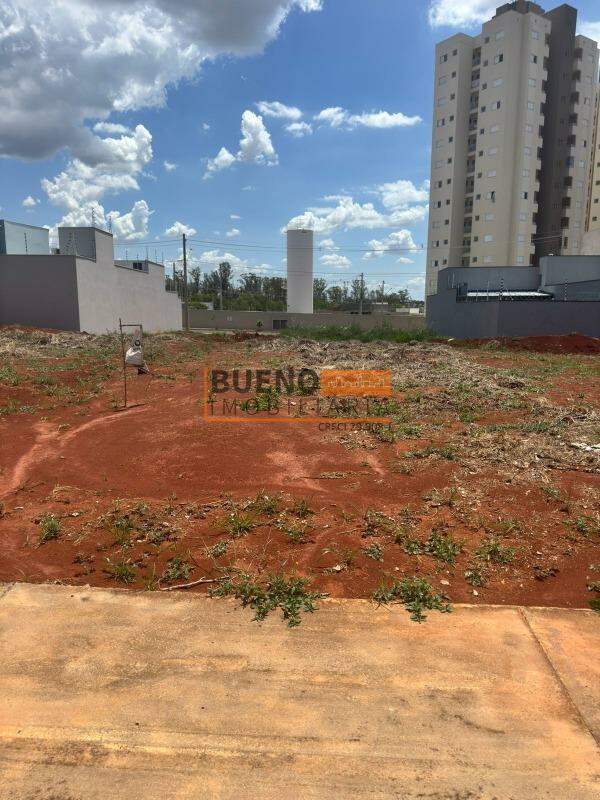 Terreno à venda no Reserva Centenária: 
